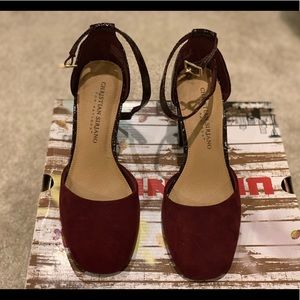 Block heels Maroon size 5